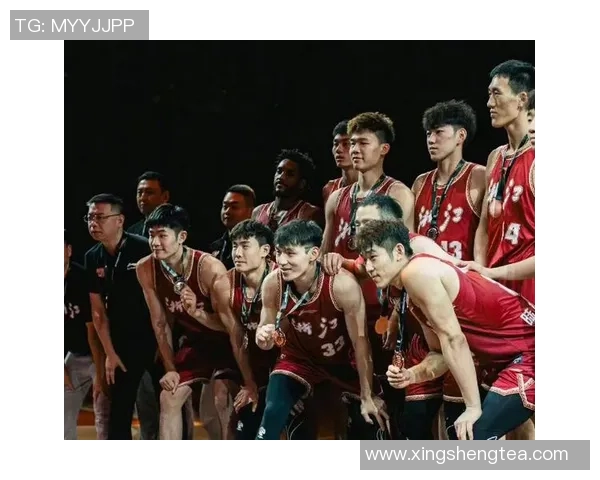 成都网球队在洲际杯积分榜上以96分稳居第一名展现强劲实力